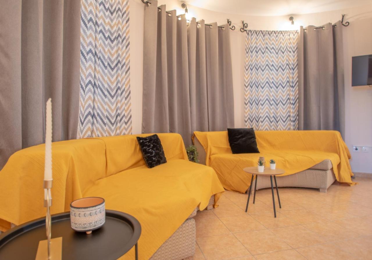 Leon Apartments Zakynthos Town Exterior photo